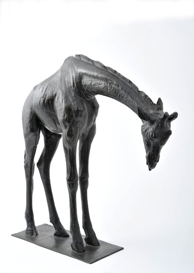 Stor giraf med sænket hoved, modelleret 1909-10, støbt før 1913 (bronze) (se også 3084917-43) af Rembrandt Bugatti
