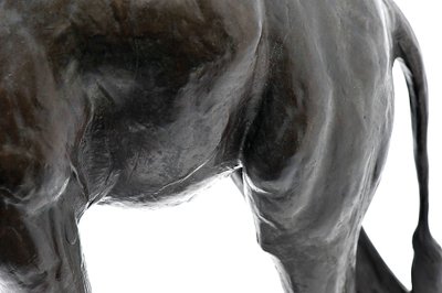 Stor giraf med sænket hoved, modelleret 1909-10, støbt før 1913 (bronze) (se også 3084917-43) af Rembrandt Bugatti