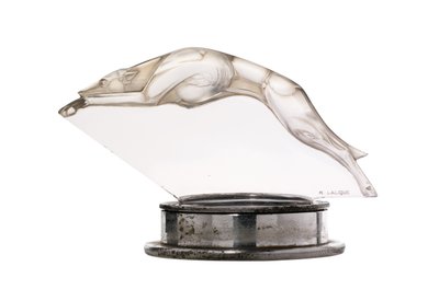 Sjælden Levrier maskot af Rene Jules Lalique