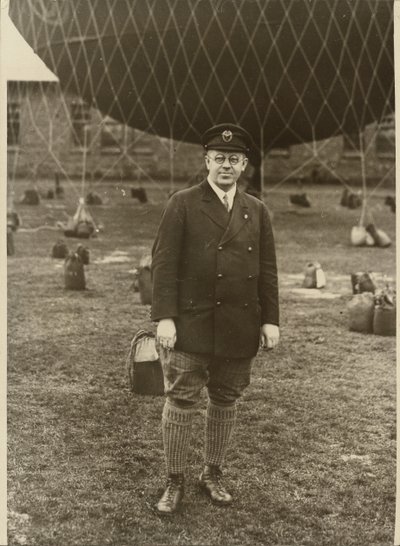 [Portræt af en ballonskipper] af Robert Petschow