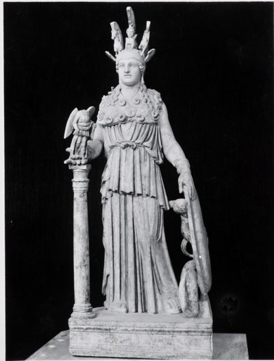 Athena Parthenos, kopi af en original fra det 5. århundrede af Phidias (ca. 500-c. 432 f.Kr.) (marmor) (s/h foto) af Roman