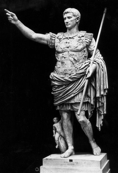 Augustus af Prima Porta (marmor) (s/h-billede) af Roman