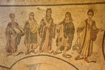 Indgang til termo, gulvmosaik, Villa Romana del Casale, Piazza Armerina, Sicilien, Italien (foto) af Roman
