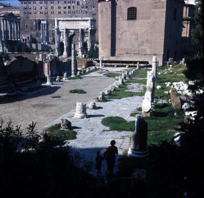 Placering af Basilica Aemilia i Forum Romanum bygget for første gang i 179 f.Kr. og restaureret mange gange takket være Emilia-familien. Rom af Roman