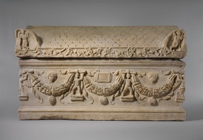 Marmorsarkofag med guirlander, ca. 200–225 e.Kr. (marmor) af Roman