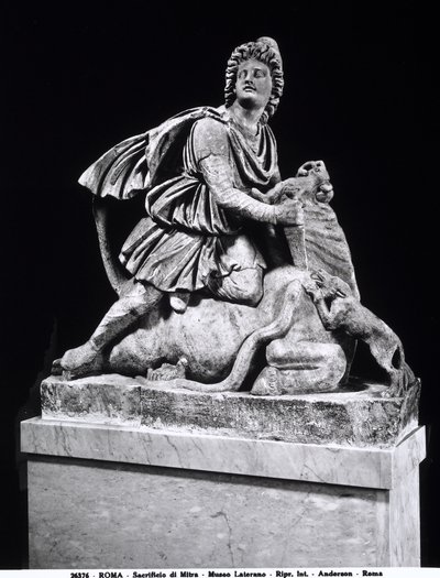 Mithras dræber en tyr (marmor) af Roman