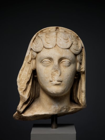 Portræt af kejserinde Faustina den Yngre, ca. 161–180 e.Kr (marmor) af Roman