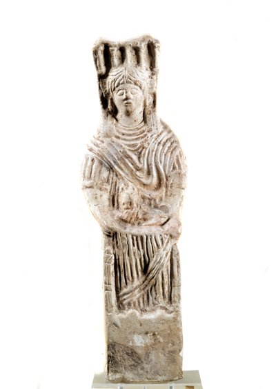 Repræsentation af den guddommelige Cybele, der sidder på en trone. Omkring det 3. århundrede f.Kr. Saint Germain, Antikvitetsmuseet af Roman