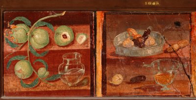 Romersk kunst: "" Stilleben af ferskner og tørret frugt"" Romersk fresco fra Pompeji. 1. århundrede f.Kr.-1. århundrede e.Kr. Bevar på Napoli National Archaeological Museum. Italien af Roman