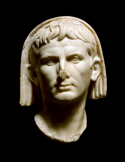 Romersk kunst: "" leder af kejser Augustus (Caius Julius Caesar Octavianus Augustus)"" Marmorskulptur - Merida, Museo Nacional de Arte Romano - Overhoved for den romerske kejser Augustus (Caius Julius Caesar Octavianus Augustus) (63 f.Kr.-14 e.Kr.) - Marmo af Roman