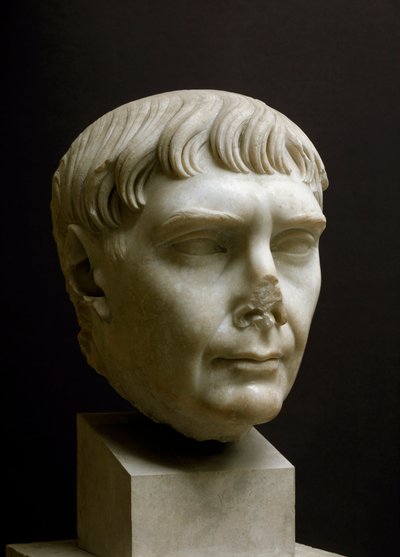 Romersk kunst: "" marmorhoved af kejser Trajanus (Marcus Ulpius Traianus) (53-117 e.Kr.)"" museum i Ostia, Italien - Portræt af kejser Trajanus (Marcus Ulpius Traianus) (53-117 e.Kr.) - Romersk marmorskulptur, Kejsertid, 2. århundrede e.Kr. - Arkæologisk M af Roman