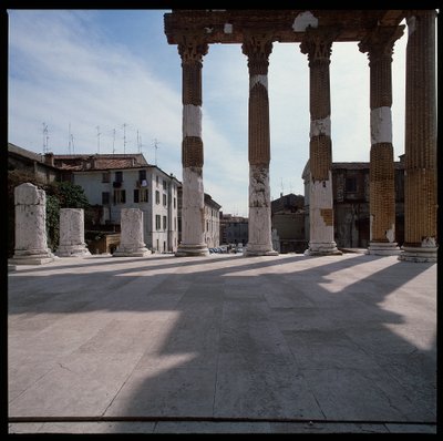 Romersk kunst: udsigt over hovedstaden (hovedstaden), 73 AD, Brescia Italien af Roman