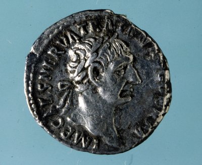 Sølvmønt med billede af den romerske kejser Nerva (26 - 98). af Roman