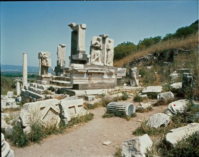 Udsigt over monumentet til Memmius af Roman