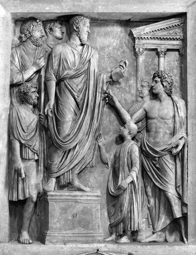 Marcus Aurelius (121-180 e.Kr.) Holder en tale ved forummet, eller Hadrian (76-138 e.Kr.) holder en begravelsestale for Sabine, sandsynligvis 3. eller 4. århundrede e.Kr. (marmor) (s/h foto) af Roman Roman