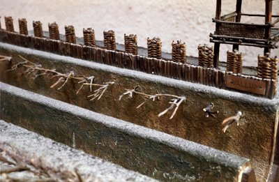 Model, der gengiver belejringen og slaget ved Alesia i september 52 f.Kr. af Jules Cesar, der så Vercingetorix nederlag. Detalje, der repræsenterer forsvarssystemet bygget af Cesar. Rom, Museo della Civilta Romana af Roman Roman