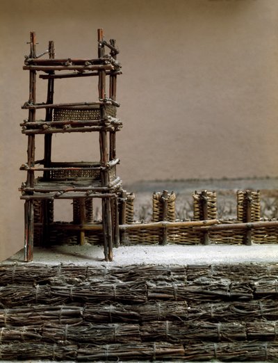 Model, der gengiver belejringen og slaget ved Alesia i september 52 f.Kr. af Jules Cesar, der så Vercingetorix nederlag. Detalje, der repræsenterer forsvarssystemet bygget af Cesar. Rom, Museo della Civilta Romana af Roman Roman