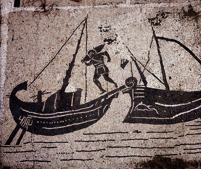 Ostia (Ostia) Gammel, mosaik af Place des Corporations. Læsning af en båd. af Roman Roman
