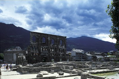Romerske Teater i Aosta. af Roman Roman