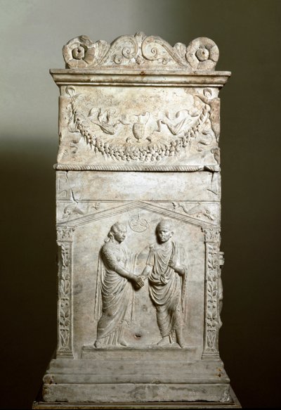 Romersk kunst: begravelsesalter, der dekorerer scenen for et bryllup (Junctio dextrarum) - Lavrelief - Rom, Museo Nazionale Romano - Ægteskabshåndtryk (Junctio dextrarum) - Marmorrelief, romersk kunst, fra et ægtepars begravelsesalter - Rom, Museo Nazio af Roman Roman