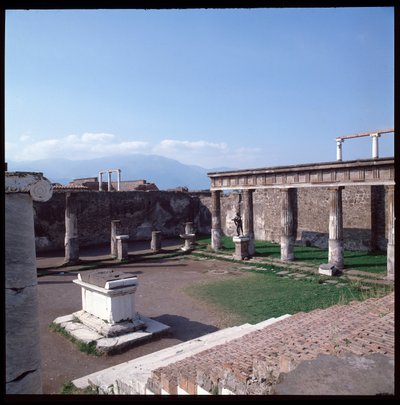 Romersk kunst: Udsigt over Apollontemplet ved det arkæologiske område i Pompeji (4. århundrede f.Kr.-2. århundrede f.Kr.) Italien af Roman Roman