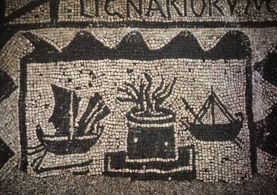 Romersk handelsflåde og fyrtårn, det gamle Ostia (Ostia), Piazza delle Corporazioni. af Roman Roman