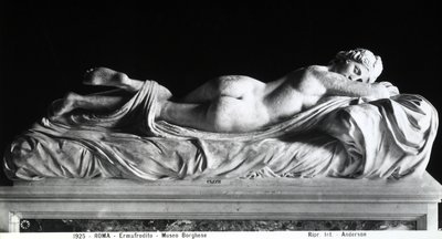 Sovende hermafrodit (marmor) (s/h foto) af Roman Roman