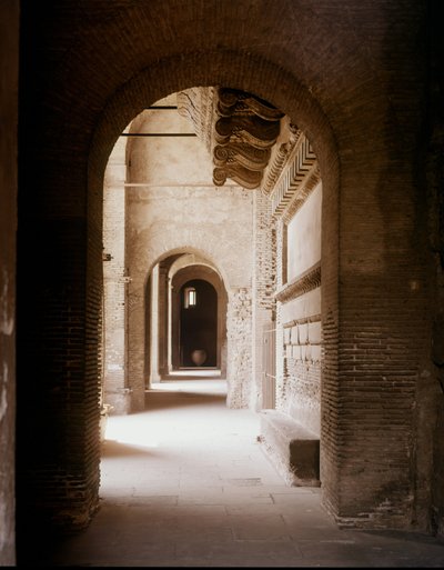 Tabularium er under Capitol og var stedet, hvor arkiverne blev opbevaret. af Roman Roman