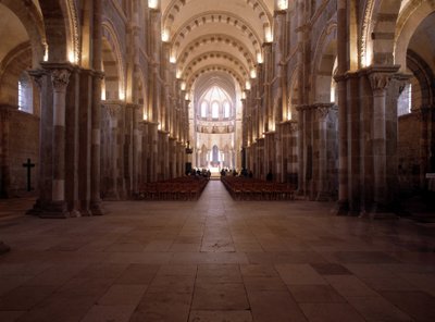 Interiør af Cathedrale de Vézelay (89): Skibet. af Romanesque