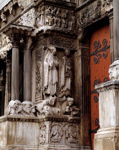 St John and St Peter, den centrale portal af vestfacaden af Romanesque
