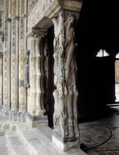 Trumeau (udskåret af Romanesque