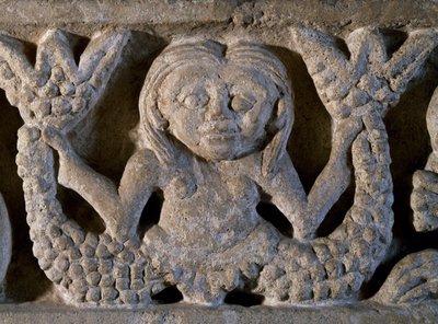Tohalet havfrue, detalje fra romansk frise, Italien af Romanesque