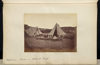 Abessinien. Tyve på lager i Senafe. af Ronald Ruthven Leslie Melville