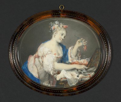 En kvinde sætter blomster i sit hår, ca. 1710. af Rosalba Carriera