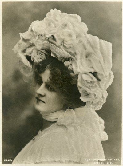 Marie Studholme, britisk skuespillerinde, omkring 1900-tallet. af Rotary Photo