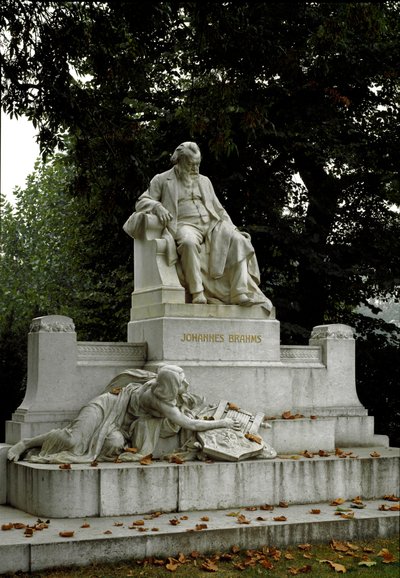 Monument til hyldest til den tyske komponist Johannes Brahms (1833-1897) instrueret af Rudolf von Weyr (1847-1914). Ressel Park, Wien Østrig af Rudolf von Weyr
