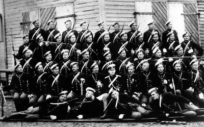 Rekrutter til husstandskavaleriet med deres kornet, grev A.A. Ignatiev, ca.1899 af Russian Photographer