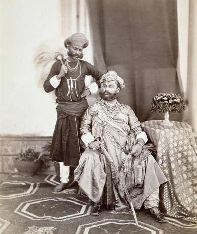 Hans Højhed Maharaja Tukoji Rao (1844-86) II af Indore og ledsager, 1877 (albumin print) af S. and Shepherd, C. Bourne