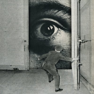 Et surrealistisk blik ud over døren af Sammy Slabbinck