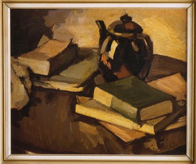Et stilleben med en tekande og bøger på et bord, ca. 1926 af Samuel John Peploe