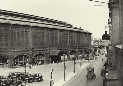 Berlin: Bahnhof Friedrichstrasse; Station Friedrichstrasse (s/h foto) af Sasha Stone