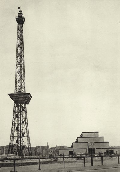 Berlin: radiotårn og radiohal; Broadcasting Station (s/h foto) af Sasha Stone