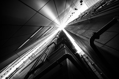 Geometrisk bybestigning af Satoshi Hata