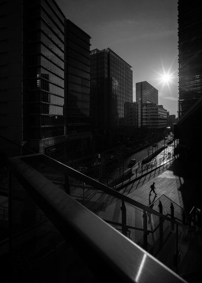 Urban Sunburst-vandretur af Satoshi Hata