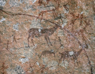 AFRIKANSK KUNST: Klippemaleri ved Ngomo Carera i Domboshawa-bjergkæden, 30 km nordøst... (fresko) af School African