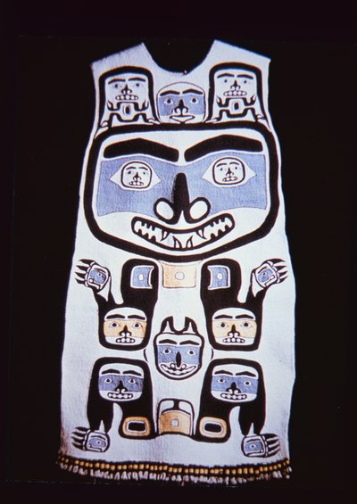 Chilkat-kjole, Tlingit-stamme (tekstiler) af School American