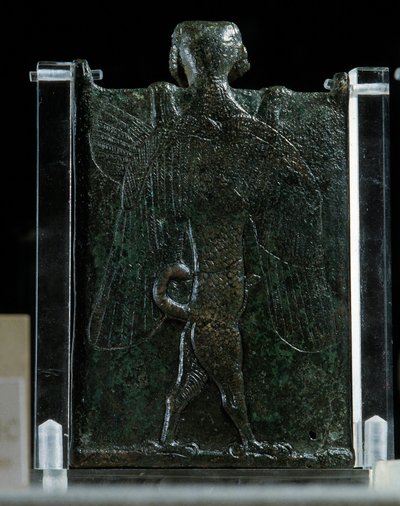 Orientalsk kunst, Assyrien (Mesopotamien): hæfte, der repræsenterer en eksorcisme (bronze, bagside), Antik. Paris, Musée du Louvre af School Assyrian