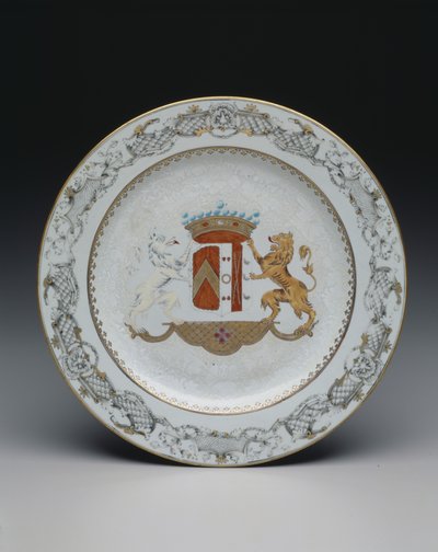 Tallerken med våbenskjold, ca. 1740 (porcelæn med farvet & grisaille emalje) af School Chinese