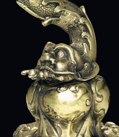 Monteret nautilus kop, Nagyszeben, midten af 1600-tallet (skal og forgyldt sølv) (detalje af 3434804) af School Hungarian