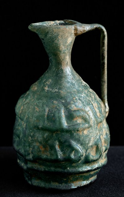 Lille glasamfora med inskriptioner. 9.-10. århundrede Fra Irak. Svag. 8,9 cm Paris, Musée du Louvre af School Iraqi
